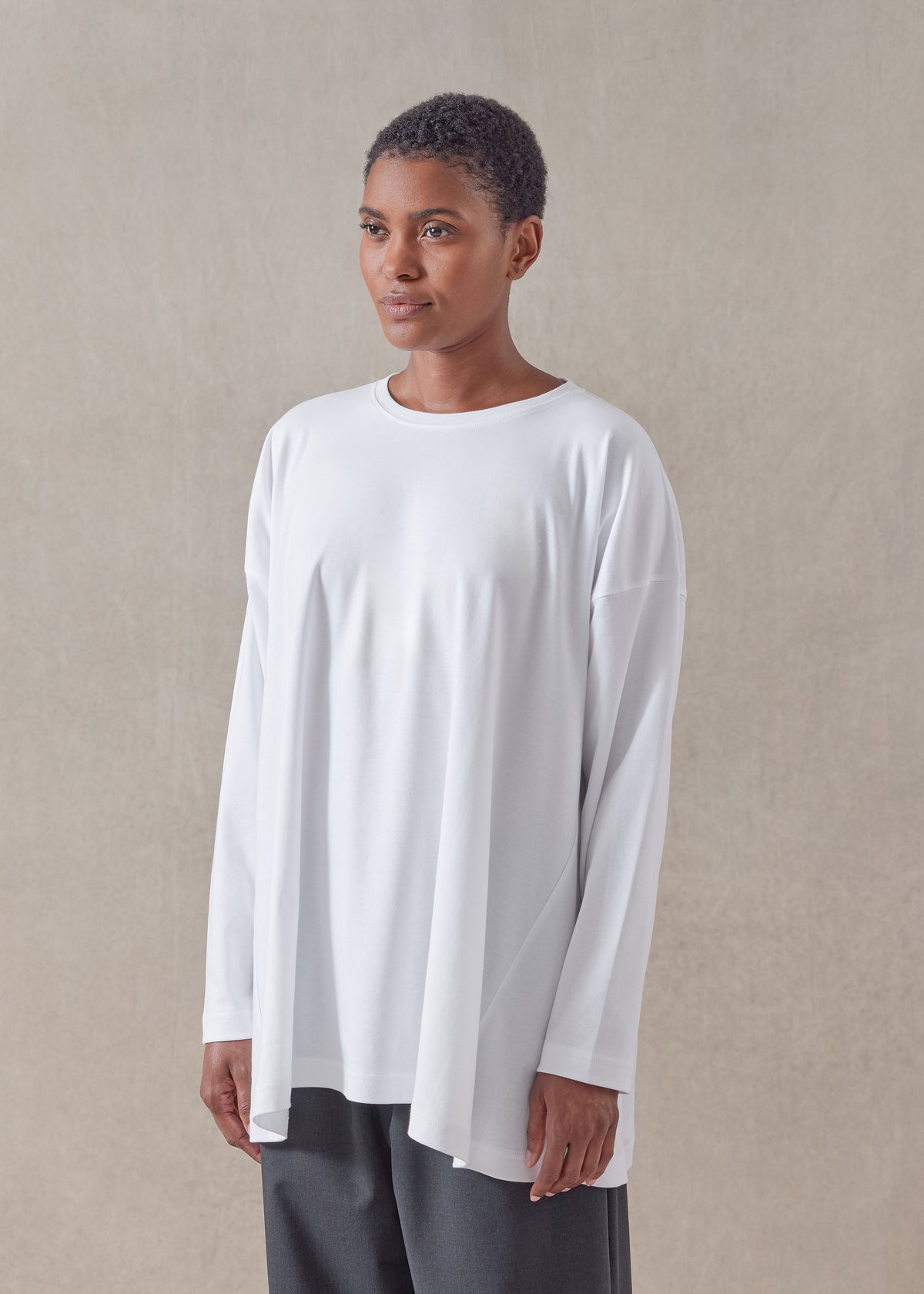 cotton jersey long sleeve round neck t-shirt - long