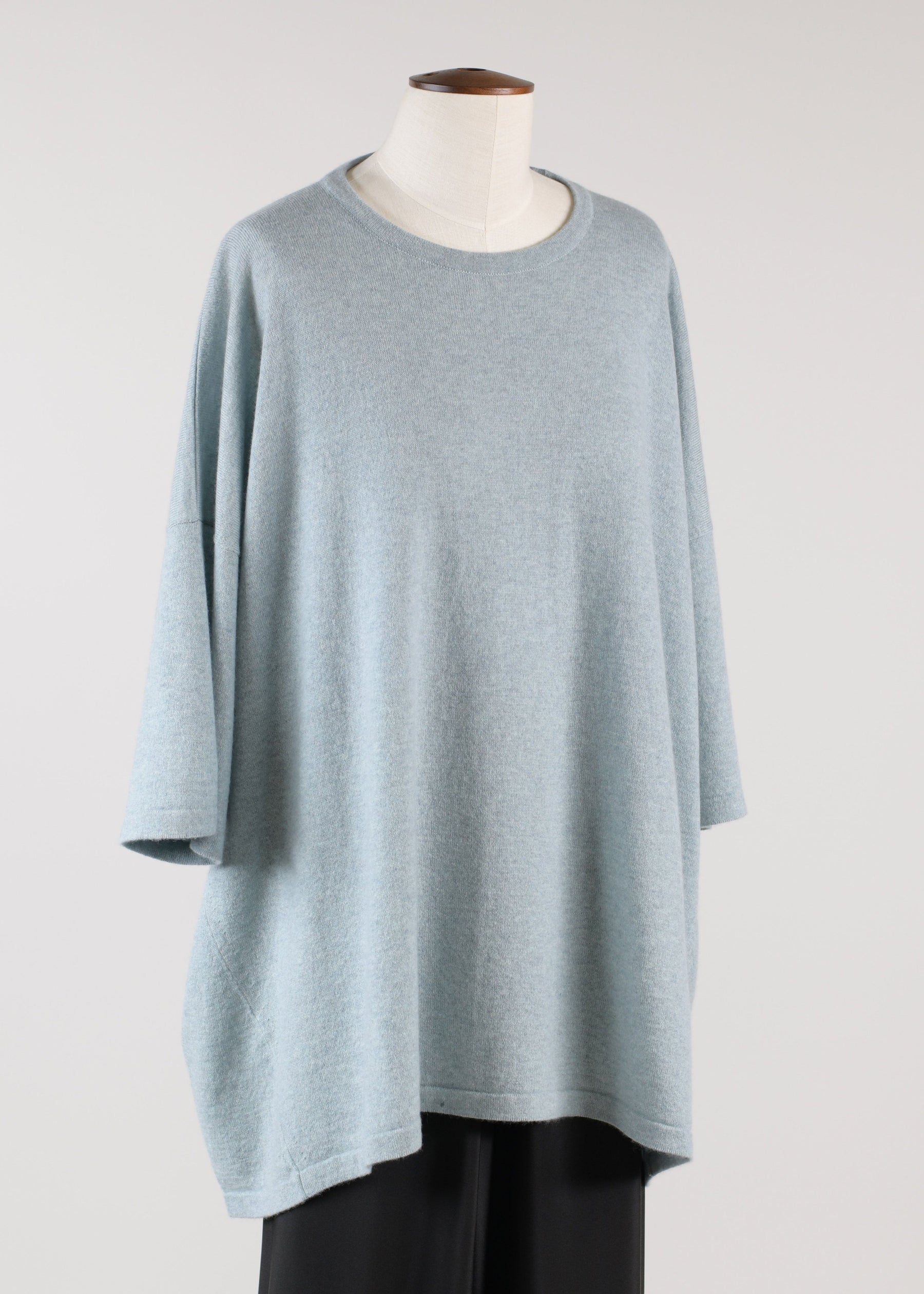 cashmere angle-to-front round neck t shirt - long