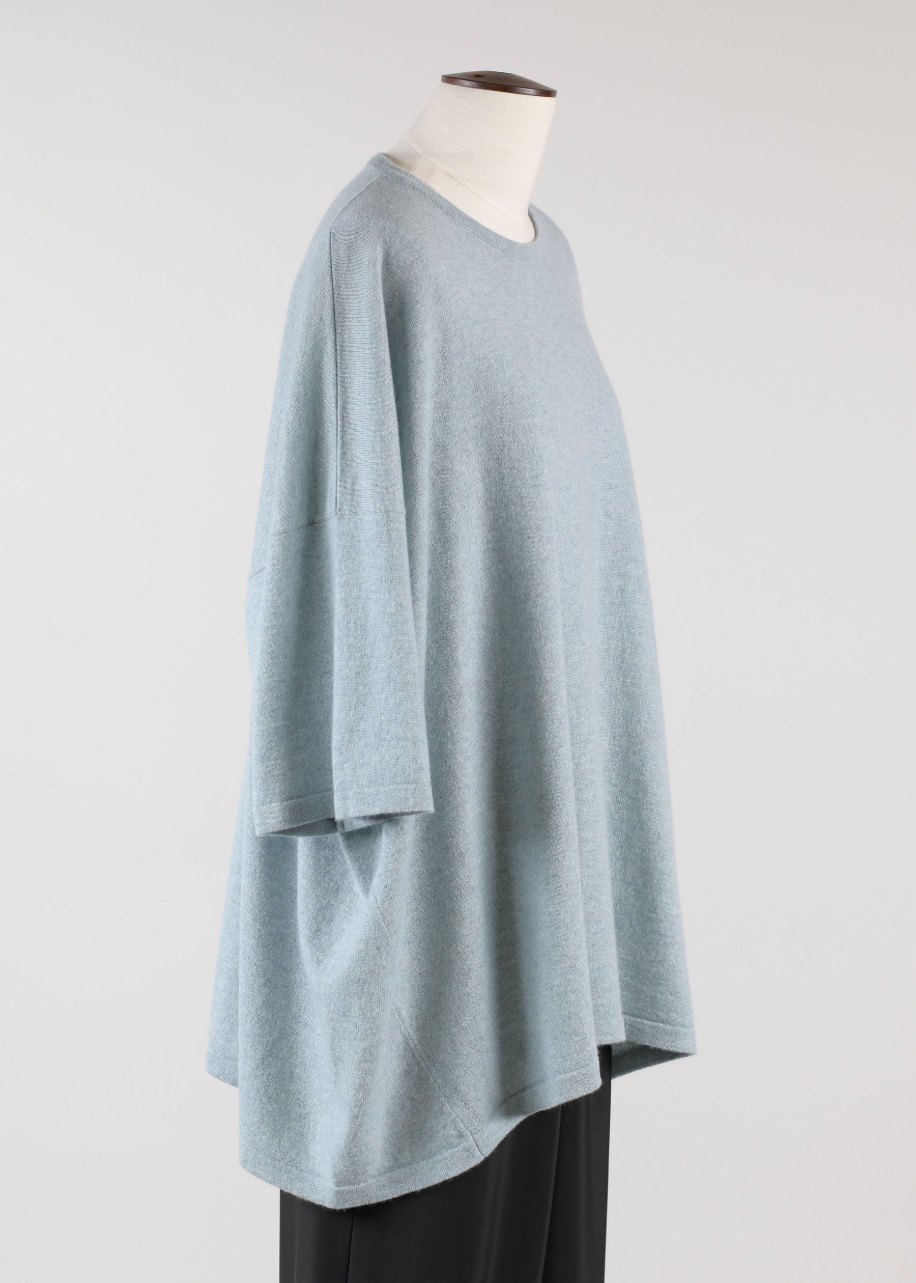 cashmere angle-to-front round neck t shirt - long