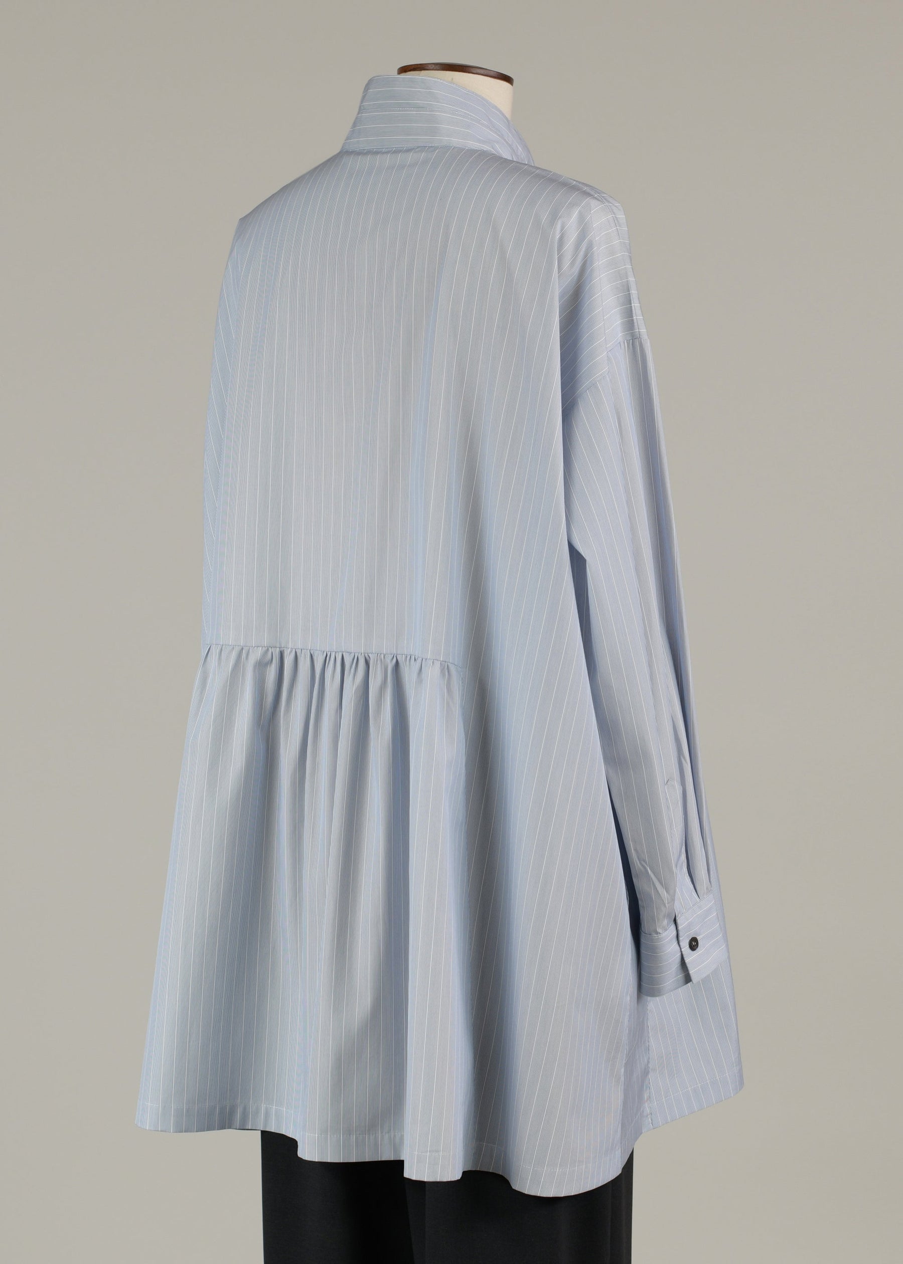 cotton double stand collar shirt with pleated layer - long plus