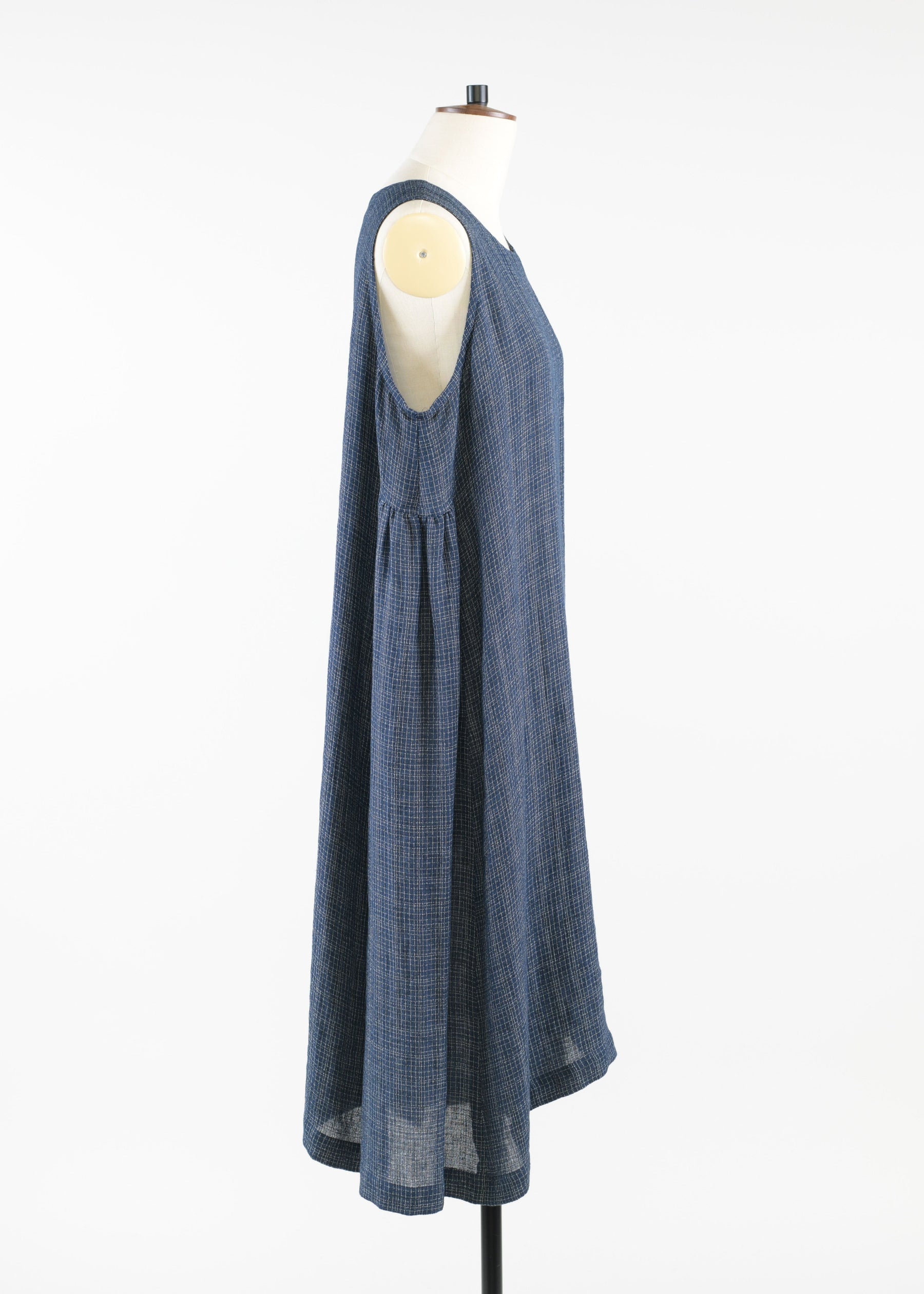 linen cotton mix 3/4 length side pleated sleeveless dress