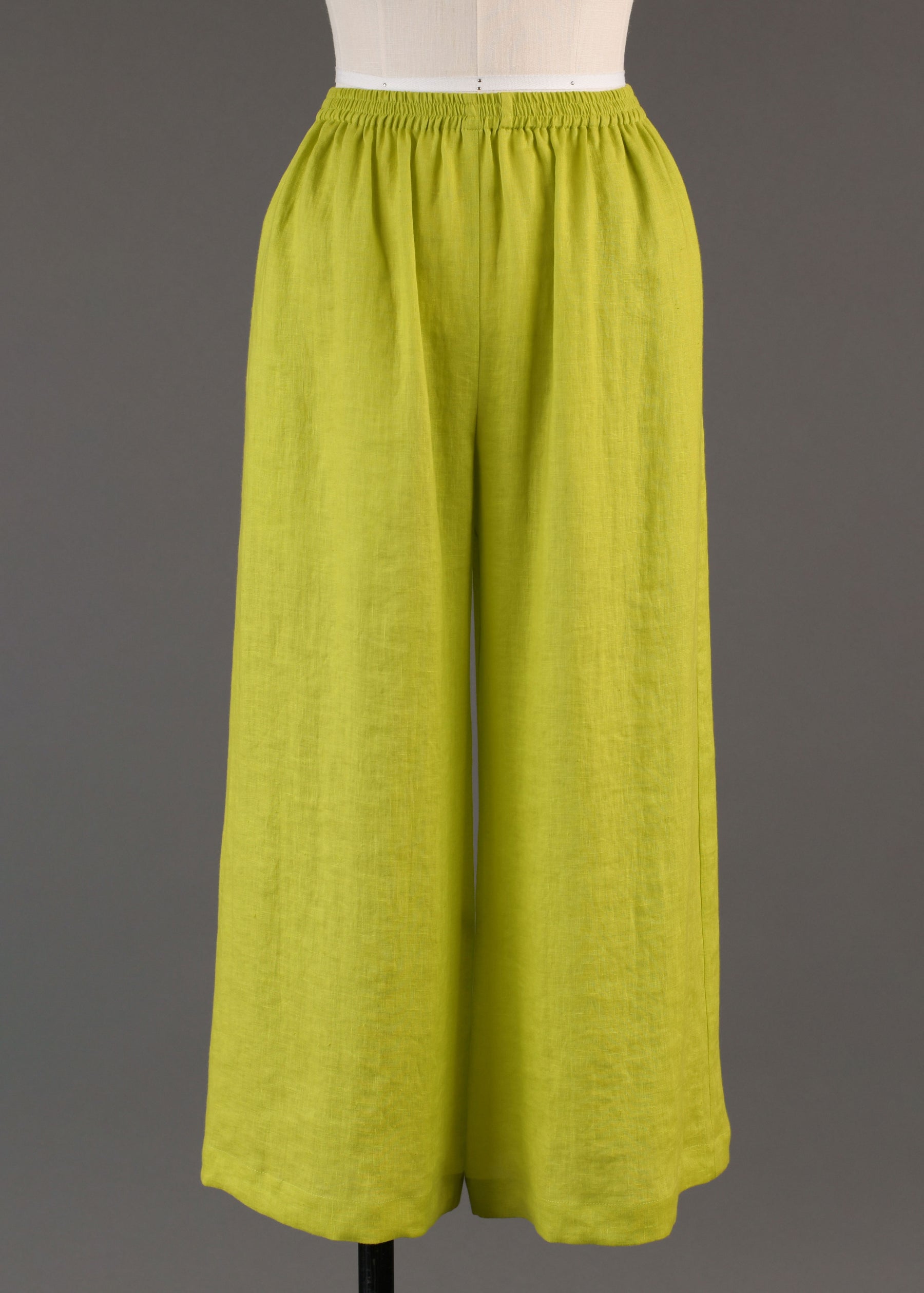 linen flared cropped trouser