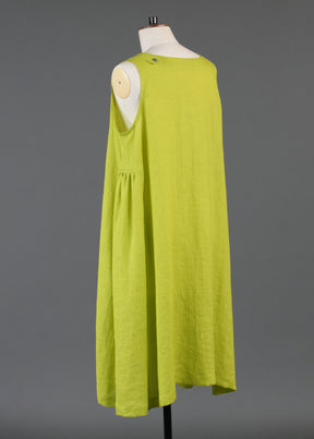 linen 3/4 length side pleated sleeveless dress