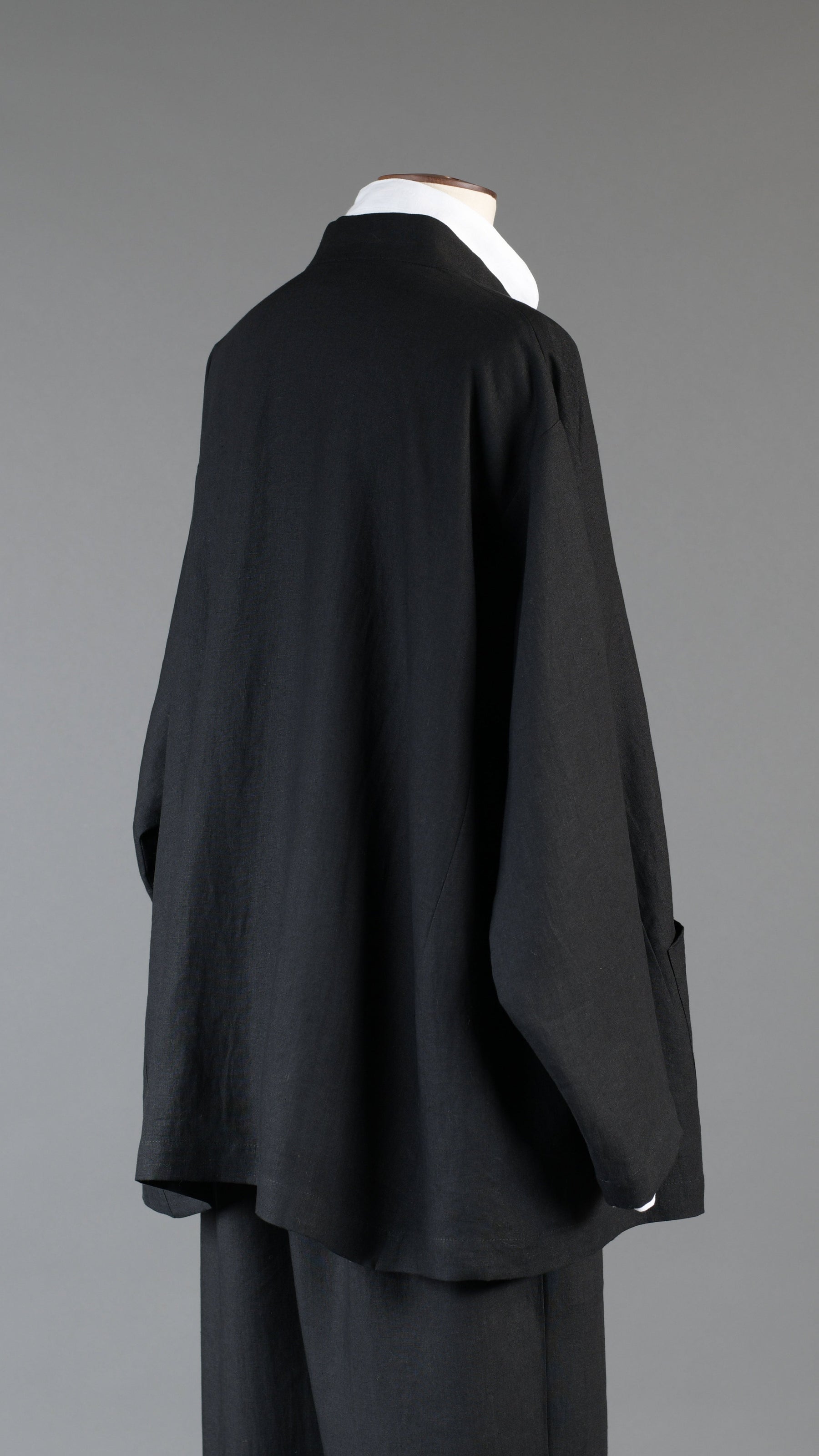 linen side panelled mandarin jacket - long in black