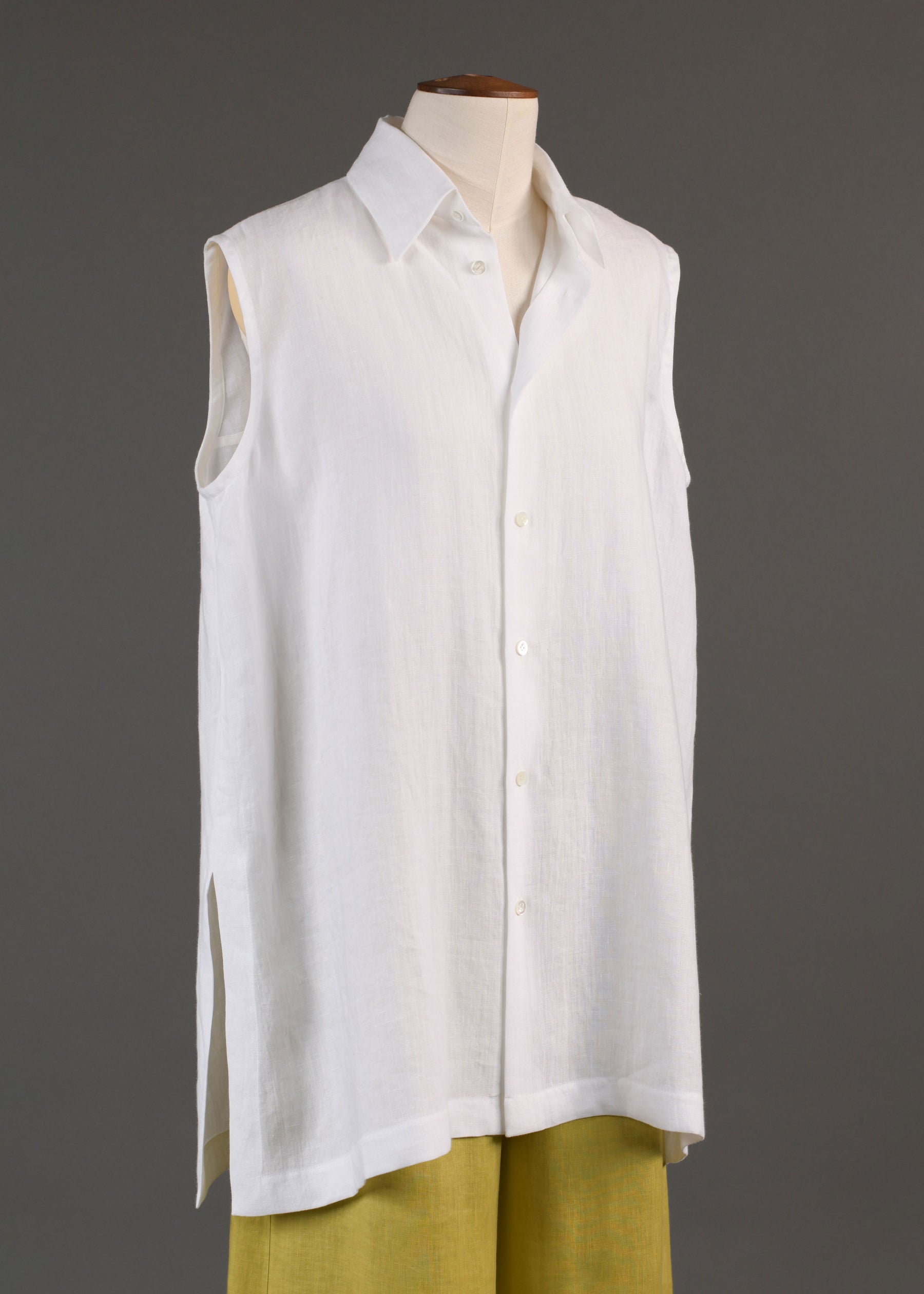 linen slim a-line sleeveless shirt with collar and side slit detail - long