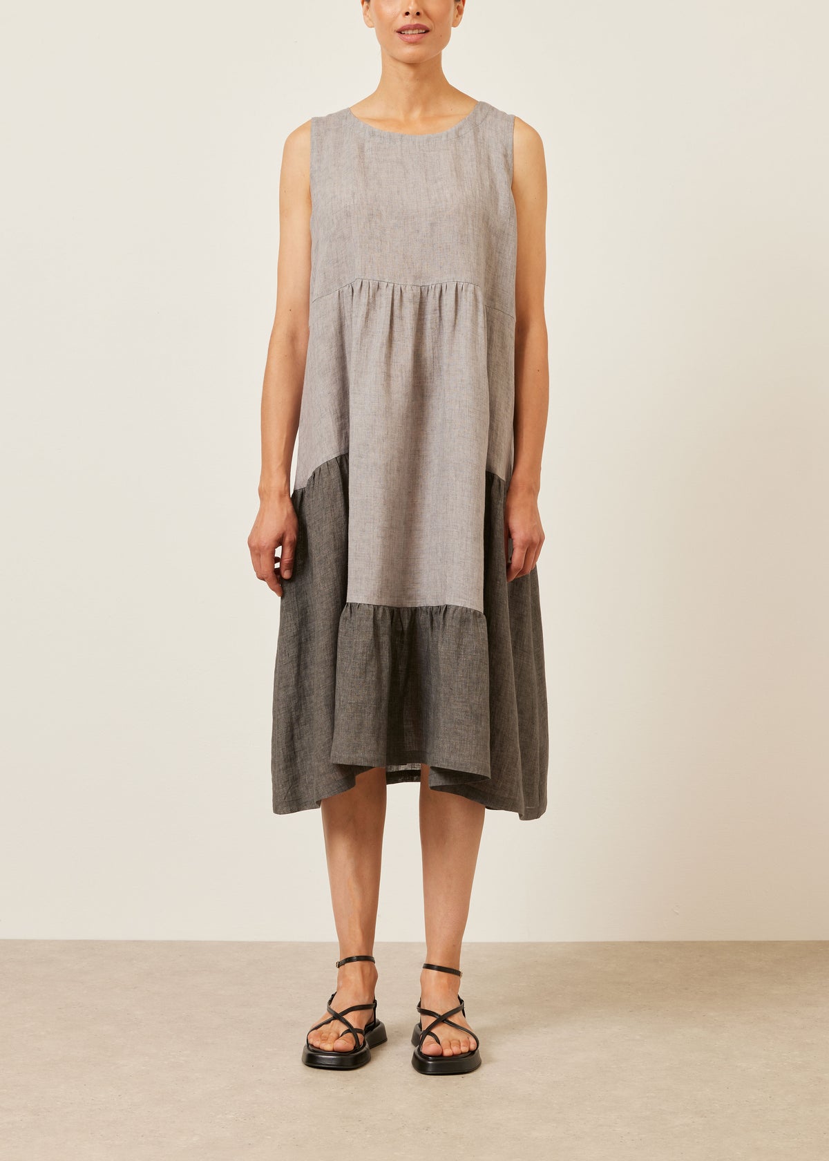 linen two tone tiered pleated sleeveless dress