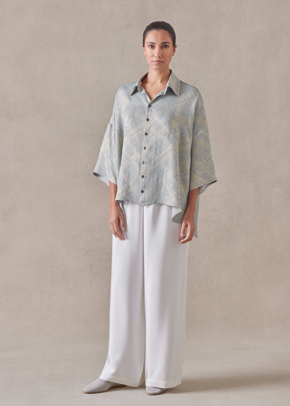 silk mix sloped shoulder wide a-line short sleeve shirt with collar - mid