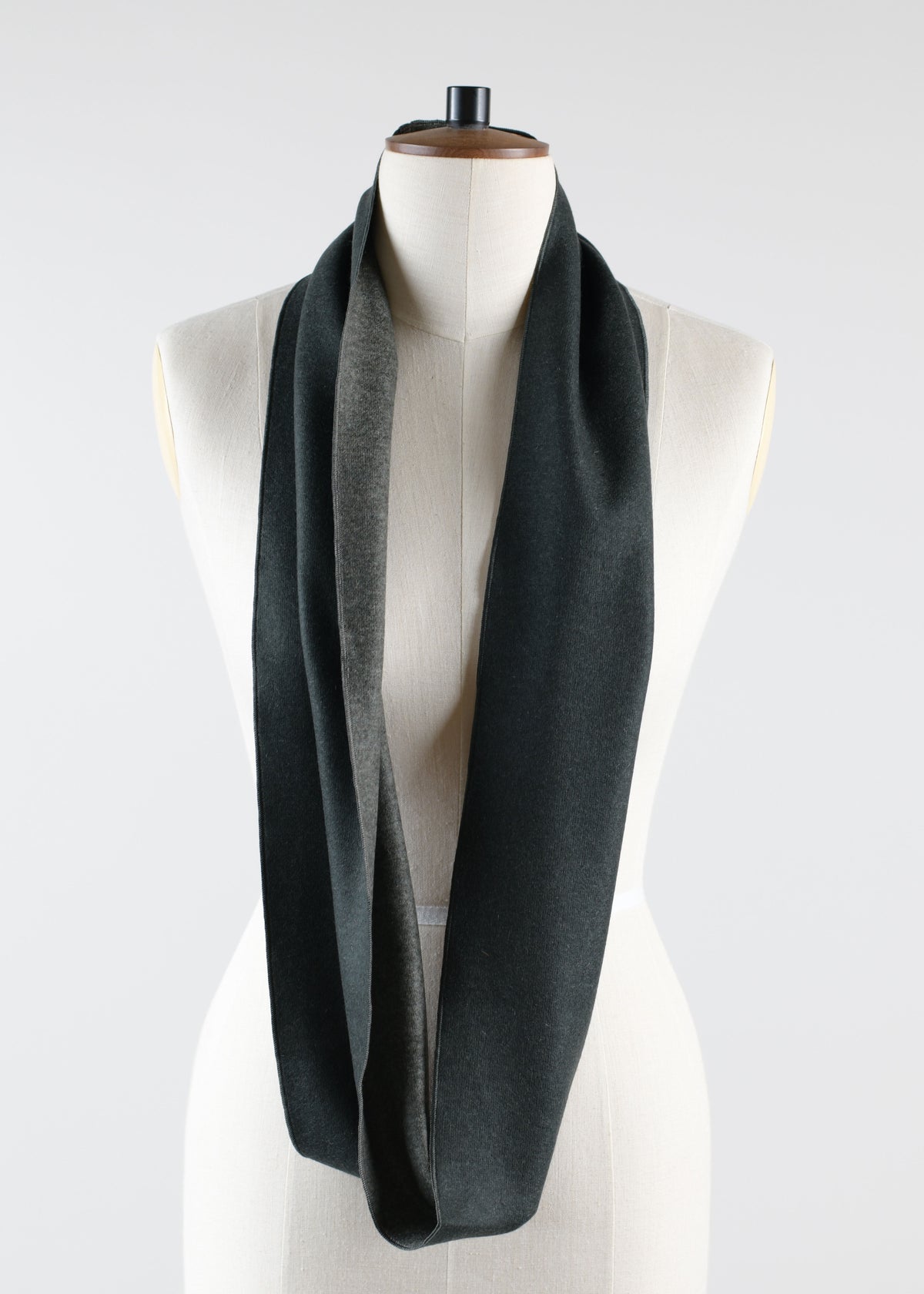 cashmere perpetual scarf