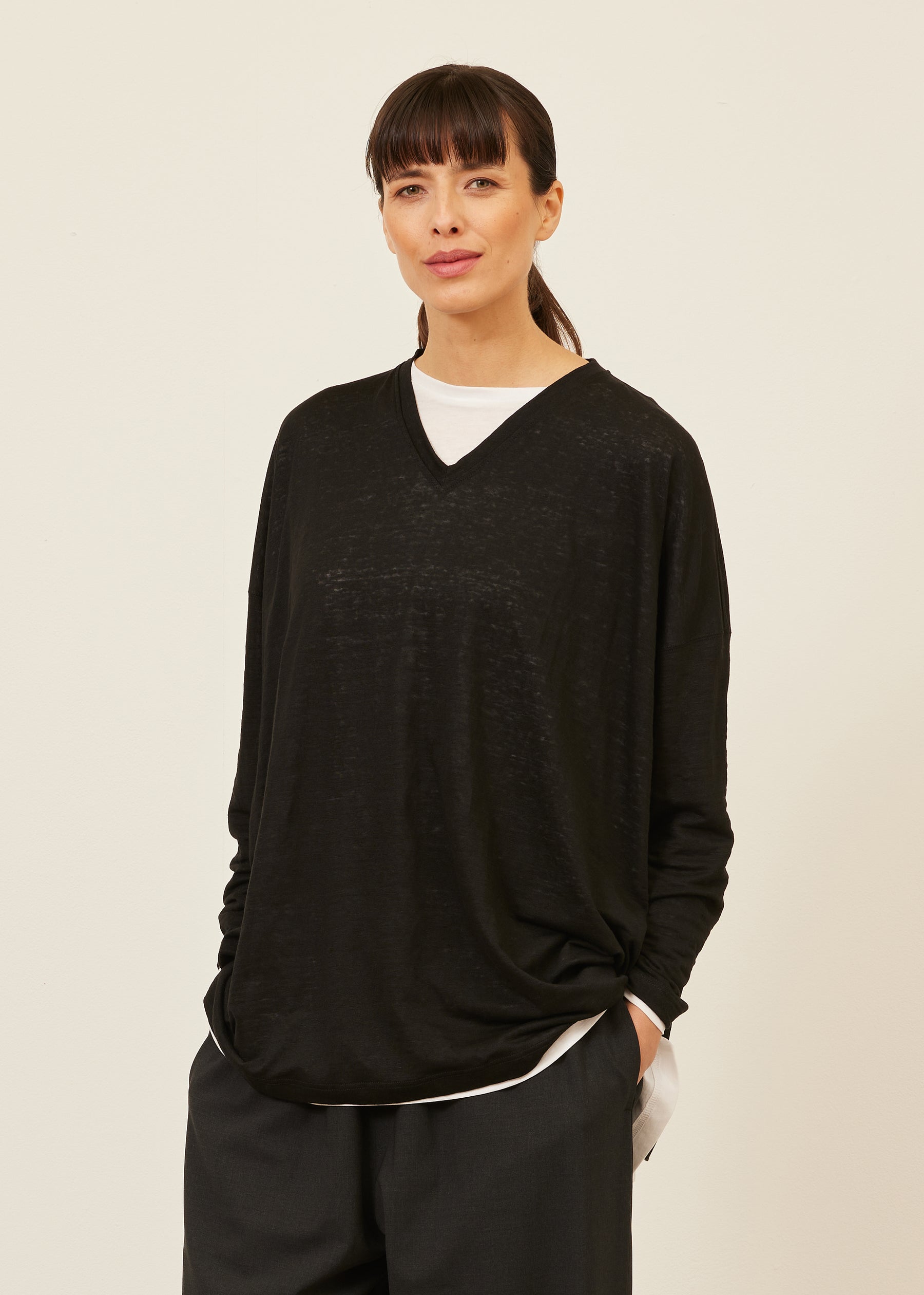 linen long sleeve V neck - long