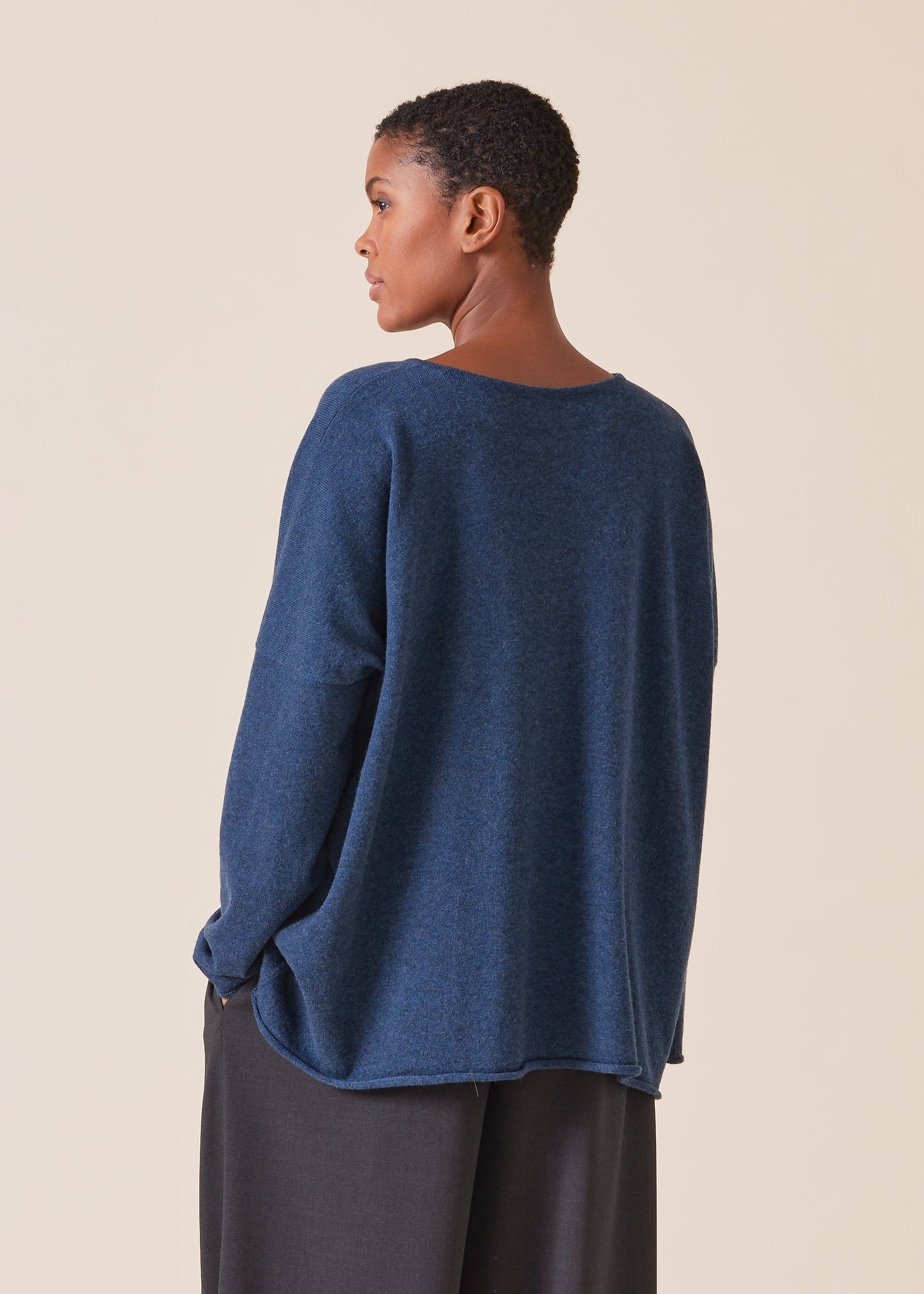 cashmere slim sleeve raw edge bateau neck sweater - mid plus