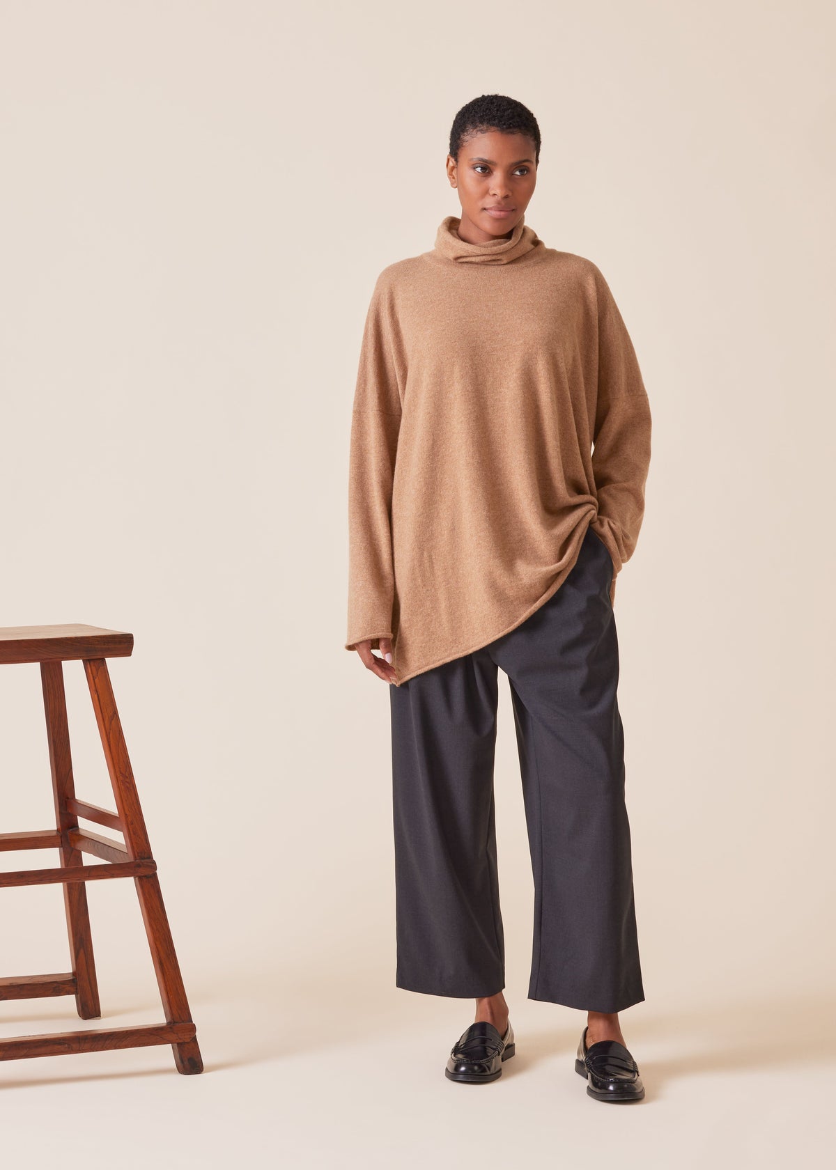 cashmere slim sleeve raw edge scrunch neck sweater - mid plus